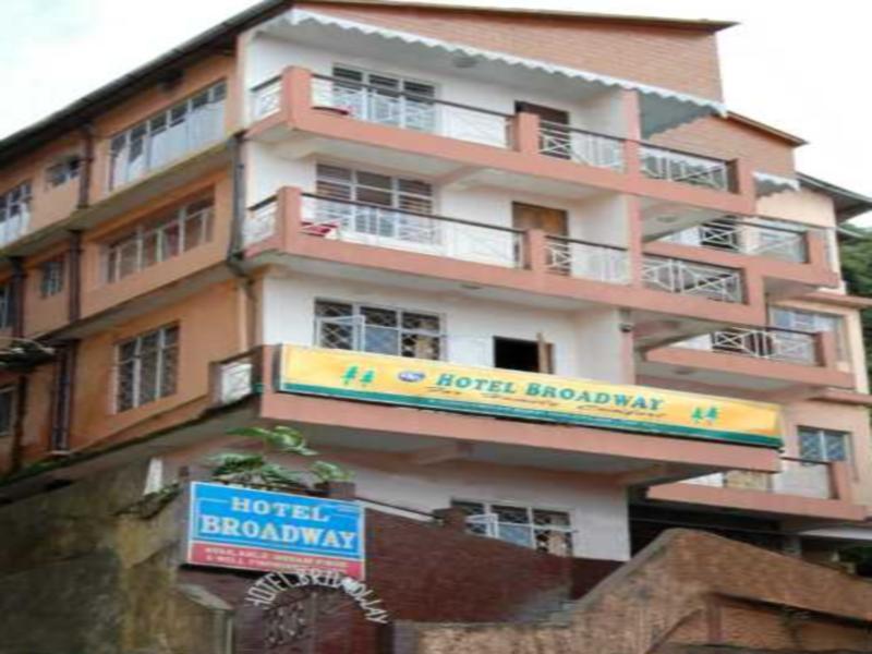 Broadway Hotel Дарджилинг Екстериор снимка