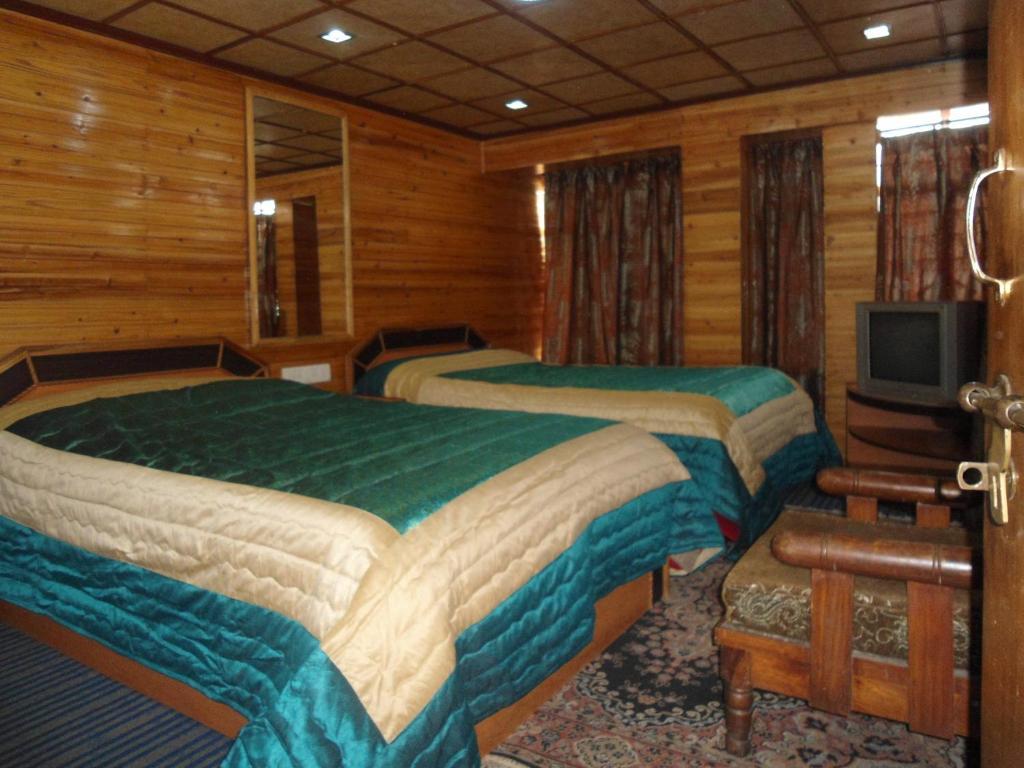 Broadway Hotel Дарджилинг Стая снимка